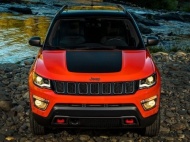 

Наклейка на капот Mopar 82214631 для Jeep Сompass 2017, Compass