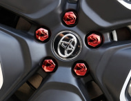 Колпаки красные Toyota RAV4 2019-