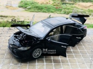 

Модель Toyota Camry в масштабе 1:18, Camry