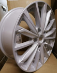 

Диск колесный Carwel Тевриз 1611 6.5xR16 5x114.3 ET50 ЦО66.1 серебристый 97753